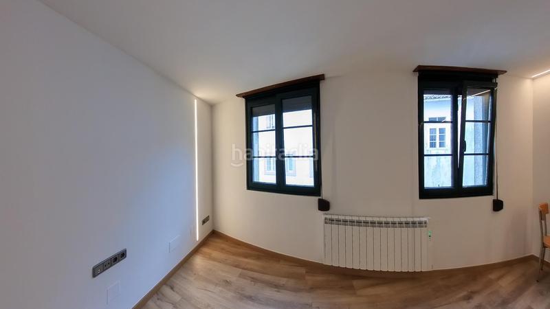 Foto 028ed853-91a4-494c-b54b-41ac4e146087. Casa con riscaldamento parcheggio in Campus Norte - San Caetano Santiago de Compostela