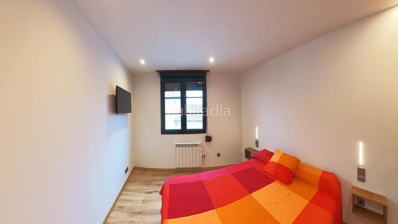 Foto 2fb3ca3b-9cd0-4dd6-973b-44a6b7c82f96. Casa con riscaldamento parcheggio in Campus Norte - San Caetano Santiago de Compostela