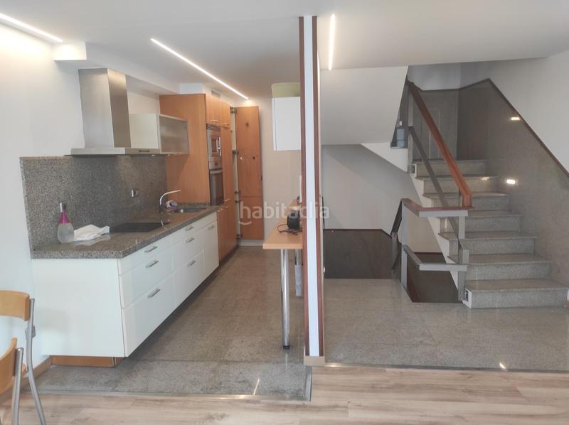 Foto 4b8edec3-124c-4c89-87f9-02f326f5a818. Casa con riscaldamento parcheggio in Campus Norte - San Caetano Santiago de Compostela