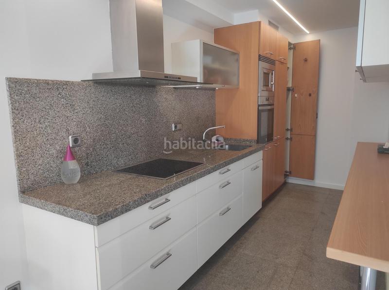 Foto 5900246f-8d13-4dfe-ba46-2296badf369e. Casa con riscaldamento parcheggio in Campus Norte - San Caetano Santiago de Compostela