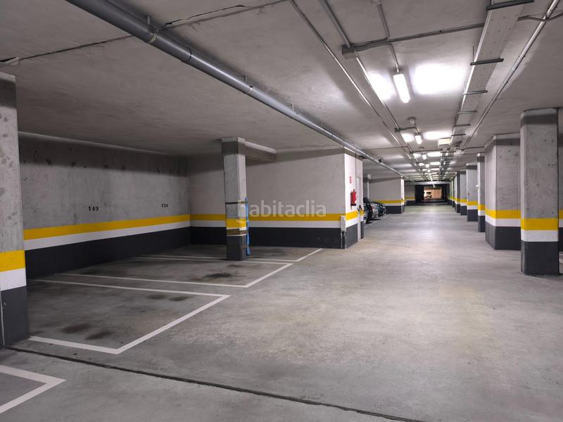 Foto 5d7acb23-bad5-4c14-8fc2-0d7855ecfb80. Parking voiture dans calle roberto vidal bodaño 1 dans Santiago de Compostela