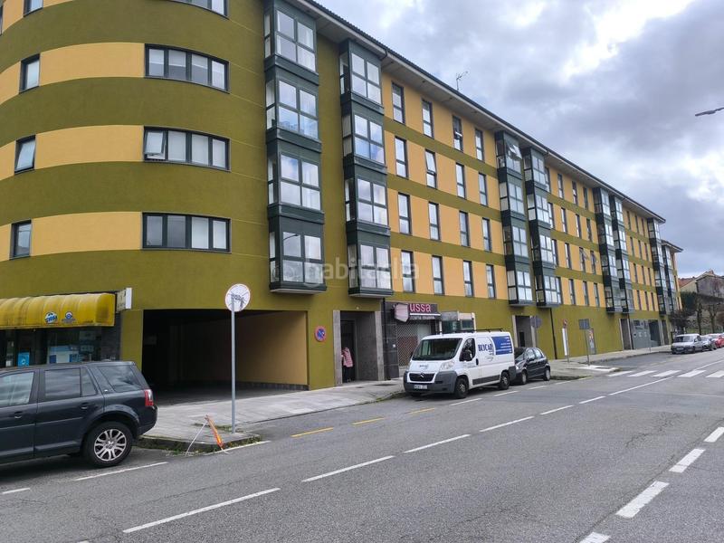 Foto faace8c7-c101-4533-b4a8-dd98bfa8b568. Parking voiture dans calle roberto vidal bodaño 1 dans Santiago de Compostela