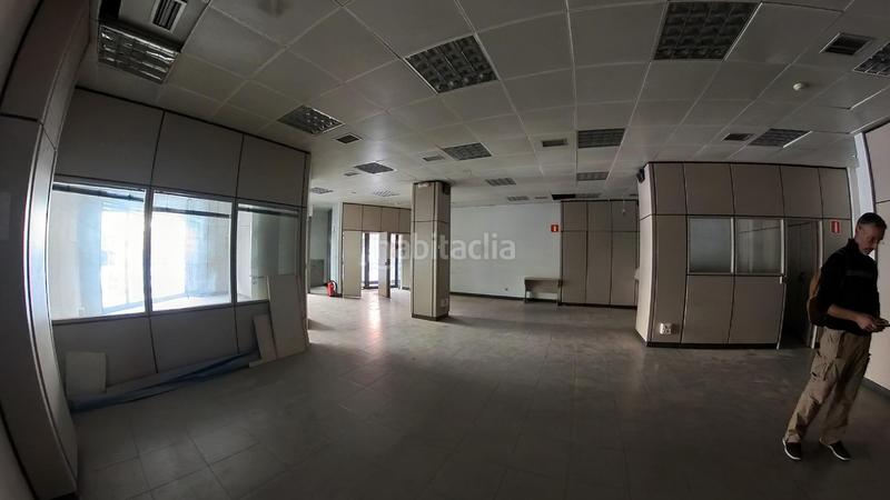 Foto b15f4651-c509-4f34-96d3-0f3b167b1486. Alquiler local comercial local en alquiler en santiago en Santiago de Compostela