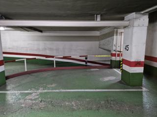 Aparcament cotxe  Calle montero ríos. Garaje en venta en pleno centro de santiago