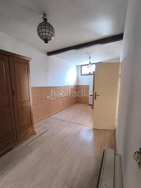 Foto c6fc007a-f544-4d43-b550-2a47d38e2568. Casa a Campus Sur - Santa Marta Santiago de Compostela