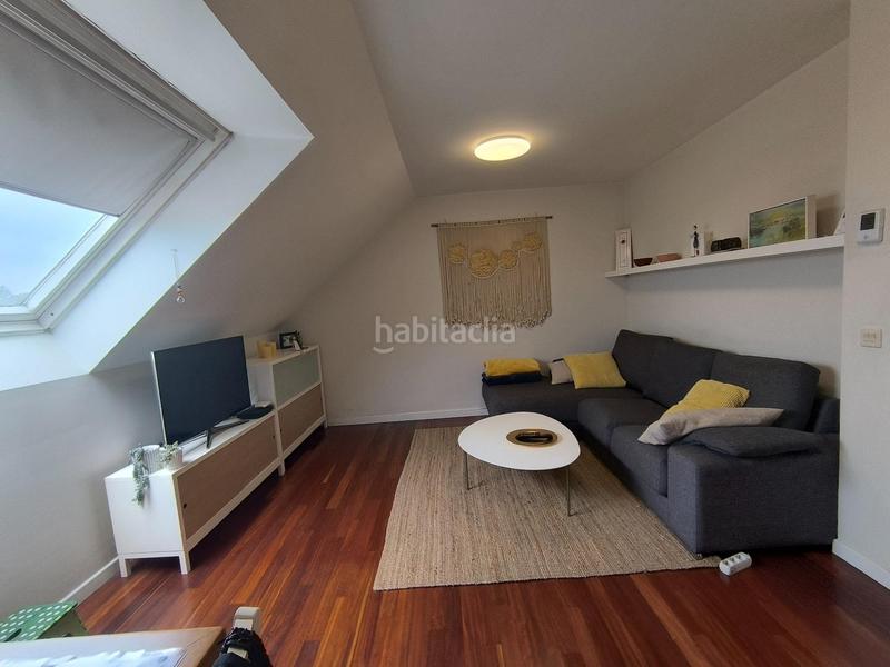 Foto 4b13d93b-2e48-418f-8278-f39cdf2df9e9. Rent penthouse with heating parking in Concheiros - Fontiñas Santiago de Compostela