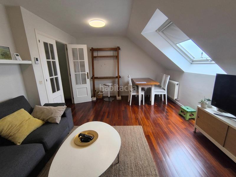 Foto a07b8462-8320-4e68-9bf5-46efba420358. Rent penthouse with heating parking in Concheiros - Fontiñas Santiago de Compostela