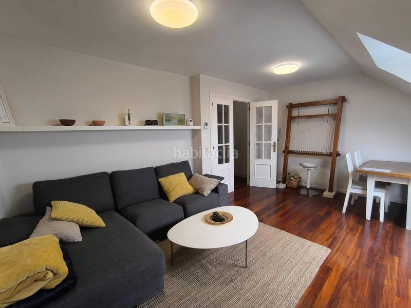 Foto b84803ad-15eb-4b26-8e57-b768a8eceea2. Rent penthouse with heating parking in Concheiros - Fontiñas Santiago de Compostela