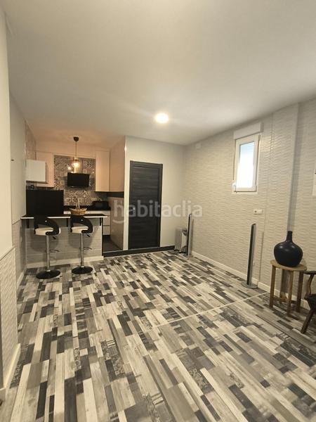 Foto 0bdaa999-afcb-4108-b2a0-9e16d8a140e2. Rent studio with heating in Campus Norte - San Caetano Santiago de Compostela