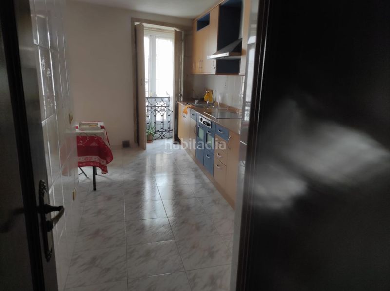 Foto 0114d0ee-6c10-42fa-b765-2a825056965e. Casa amb calefacció a Casco Histórico Santiago de Compostela