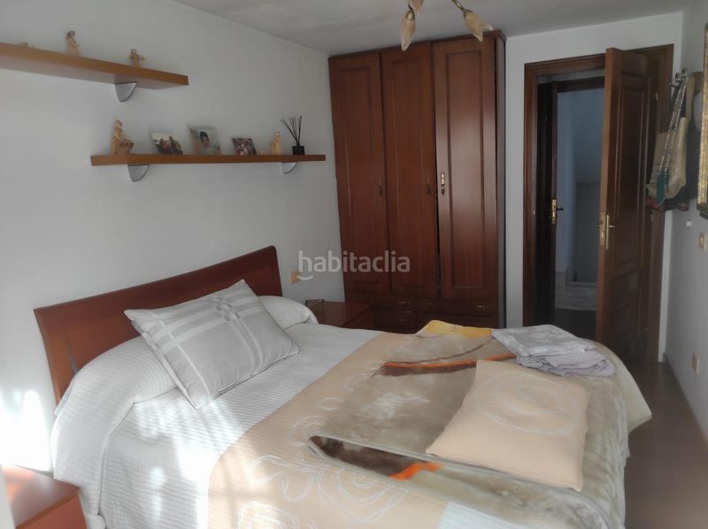 Foto 7c6c3c43-f3f2-455a-ac87-0571a24257e1. Casa amb calefacció a Casco Histórico Santiago de Compostela