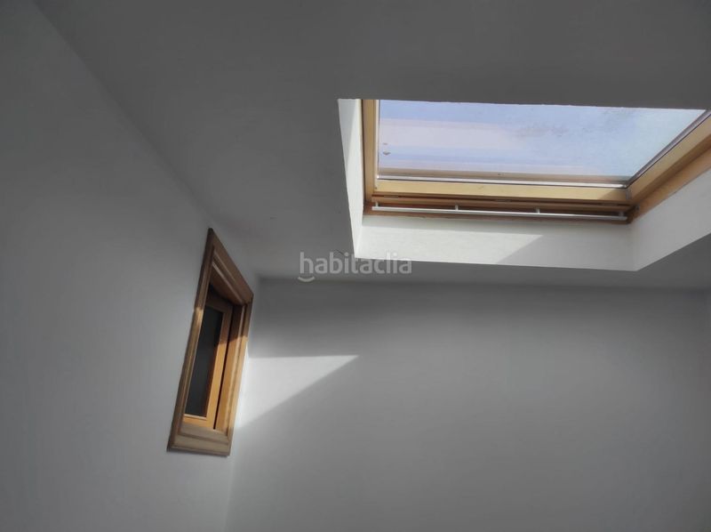 Foto 7f5429f2-c721-4249-9d8e-318b865569fe. Casa amb calefacció a Casco Histórico Santiago de Compostela