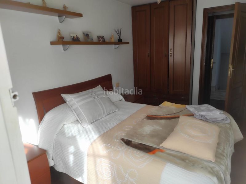 Foto 9b3e78d2-ab97-4cf1-9edc-b3eb6539e920. Casa amb calefacció a Casco Histórico Santiago de Compostela