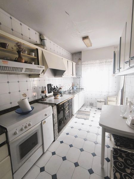 Foto 0453bca0-5f2d-4aac-b3da-0e7019e568ec. Casa amb aparcament a Campus Sur - Santa Marta Santiago de Compostela