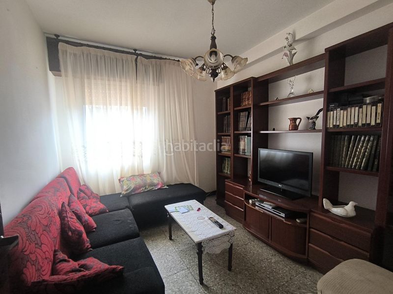 Foto 209d1a1c-c63d-40fe-9115-4e55fc70bbf0. Casa amb aparcament a Campus Sur - Santa Marta Santiago de Compostela