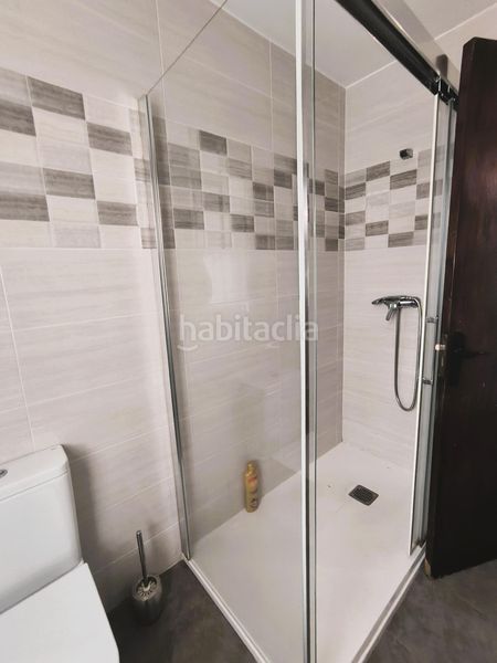 Foto c8cd363a-dd8d-45ca-8409-31a7dcb184c8. Casa amb aparcament a Campus Sur - Santa Marta Santiago de Compostela