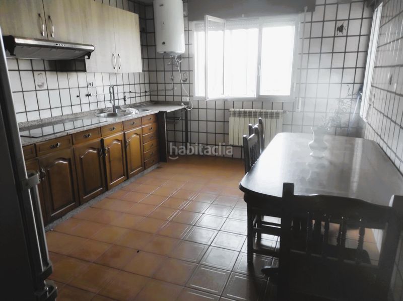 Foto 8d075d62-920a-4f5d-9193-7817242cec73. Casa amb aparcament a Campus Sur - Santa Marta Santiago de Compostela