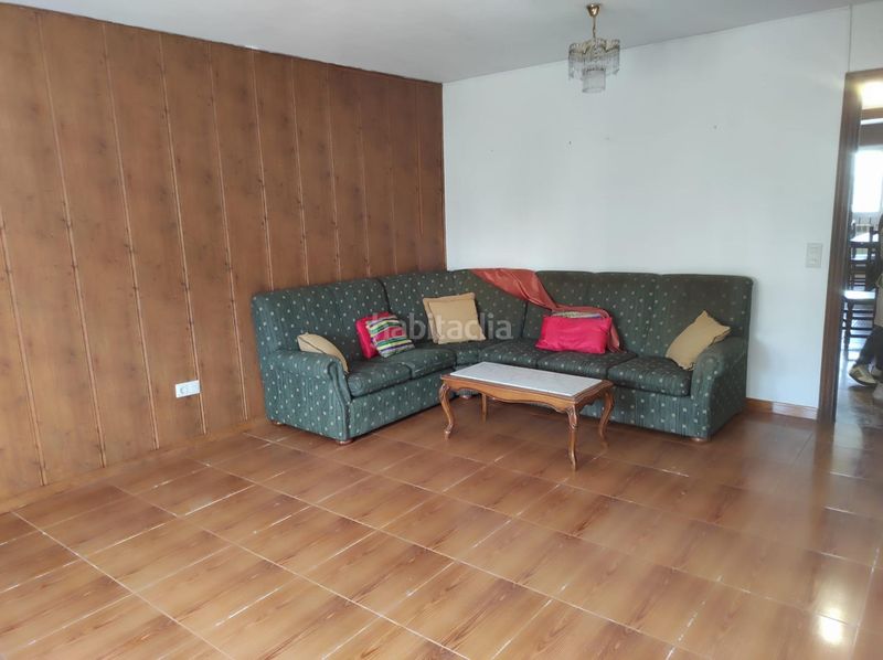 Foto b6f04afe-91f1-418c-b5f1-31e628702f1c. Casa amb aparcament a Campus Sur - Santa Marta Santiago de Compostela