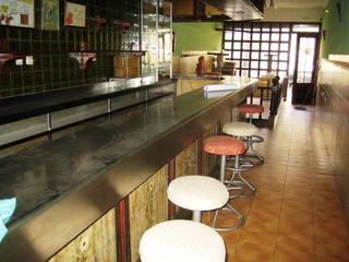 Local Comercial en La Magdalena. Bar en venta en avils, zona polideportivo de la magdalena.
