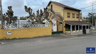 Local Comercial  Lugar antromero. Negocio en venta compuesto de barrestaurante, merendero y vivien