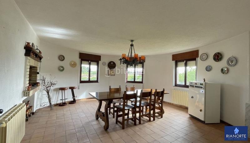 Foto d6d6f0f7-642b-469b-857b-3060a467d7ad. Chalet fabuloso chalet con una preciosa finca entre luanco y avilés a 5 minutos de las playas de xagó y verdicio. en Gozón