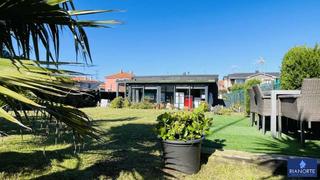 Xalet  Calle clarín. Exclusivo chalet en planta baja con una finca de 495 m2 en luanc