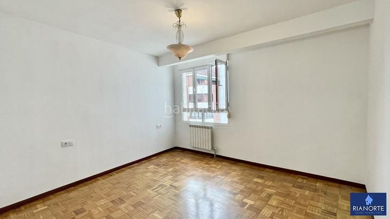 Foto 0b31dd2e-5179-471e-af34-310674f72606. Piso tu nuevo hogar en luanco!. piso de tres dormitorios con plaza de garaje. en Gozón