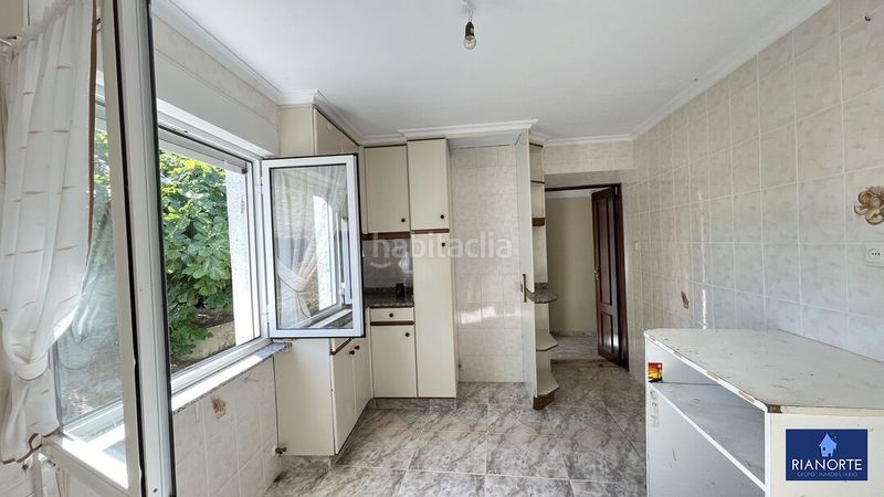 Foto 29e7e805-498d-4ae0-a65c-224f3203d366. Casa adossada amb calefacció a Luanco-Aramar-Antromero Gozón