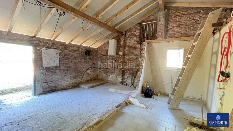 Foto 7b66f8b7-08e9-4bc7-9993-396149b998ee. Casa adossada amb calefacció a Luanco-Aramar-Antromero Gozón