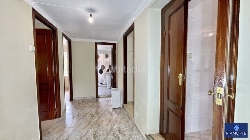 Foto 8b305bf6-47b9-4bed-943d-39c7805dabf5. Casa adossada amb calefacció a Luanco-Aramar-Antromero Gozón