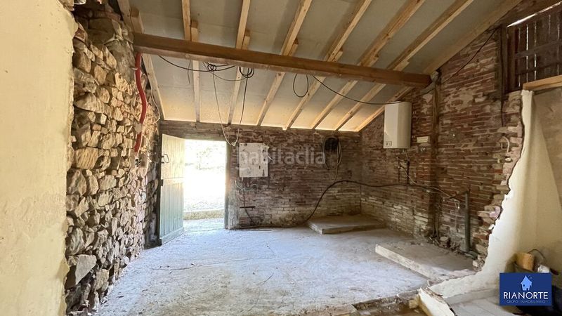 Foto fff01ae2-59e4-4fbf-9df1-c77bce9166ad. Casa adossada amb calefacció a Luanco-Aramar-Antromero Gozón