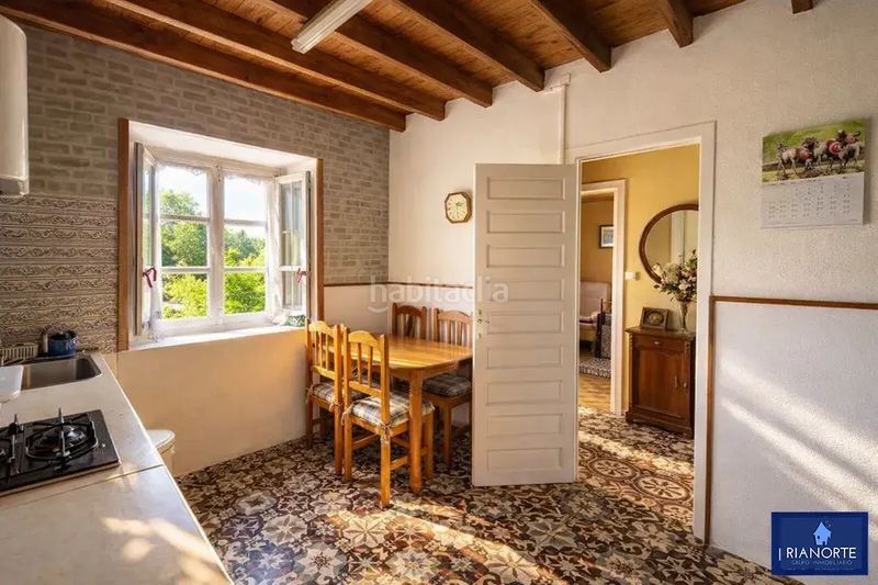 Foto f69d607e-63b0-41ed-bc8a-dd486fa3dce0. Casa amb calefacció aparcament a Verdicio-Bañugues-Cabo Peña Gozón