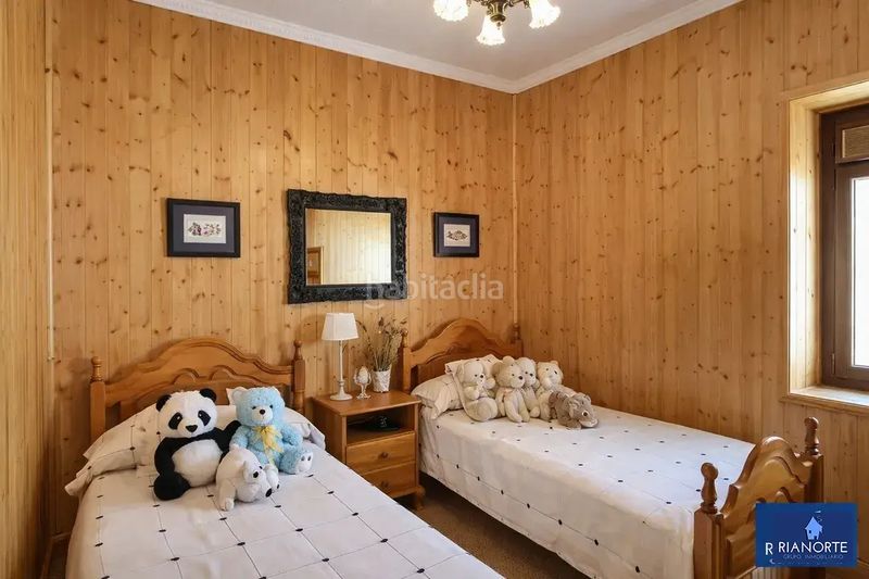 Foto 0faf4596-4578-4da1-a070-c67fd801ba85. Casa amb calefacció aparcament a Verdicio-Bañugues-Cabo Peña Gozón
