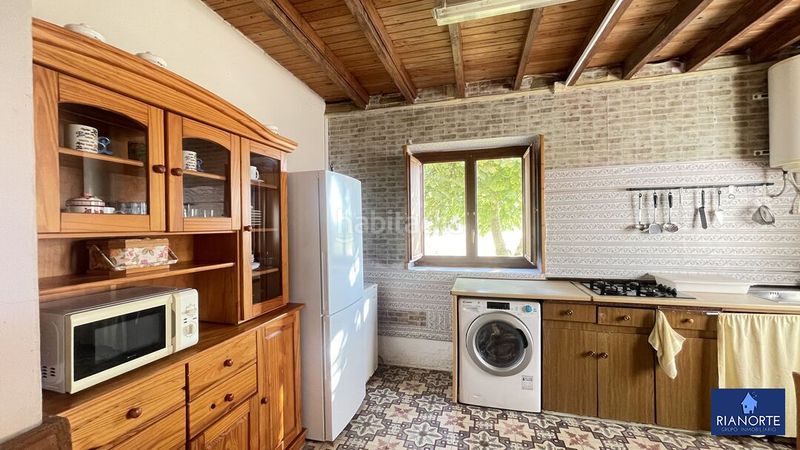 Foto 73d5182f-0741-4cb5-a9aa-75aed44d19ef. Casa amb calefacció aparcament a Verdicio-Bañugues-Cabo Peña Gozón