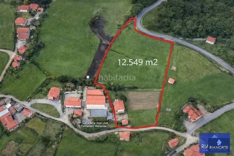 Foto ba9589b9-c3b2-431e-b3d4-280d40ee7b8e. Casa amb calefacció aparcament a Verdicio-Bañugues-Cabo Peña Gozón