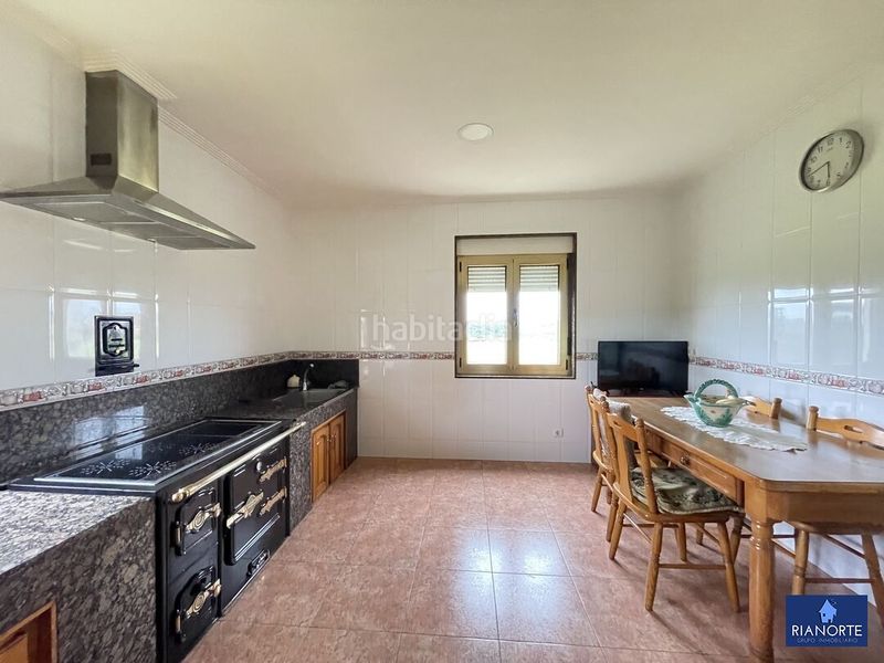 Foto f0957f2a-6ac5-4894-8dd6-4792abb5dd3c. Casa amb calefacció aparcament a Verdicio-Bañugues-Cabo Peña Gozón
