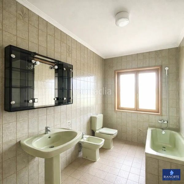 Foto f9d9ddeb-2060-42f5-a889-5ecdd26c45ef. Casa amb calefacció aparcament a Verdicio-Bañugues-Cabo Peña Gozón