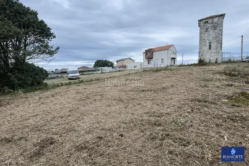 Foto ed502c4e-dce9-48fb-9283-ac6c8fbc3aaa. Terreny residencial a Verdicio-Bañugues-Cabo Peña Gozón