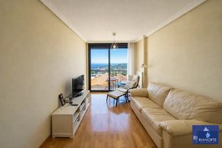 Appartement  Calle clara campoamor. En luanco, piso muy céntrico, a 300 mts de la playa, con garaje