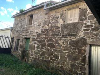 Masia a Baña (A). Casa de piedra para reformar cerca de negreira