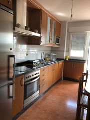 Etagenwohnung  Avenida brañas. Piso nuevo apenas uso. edificio de piedra, con plaza de garaje y