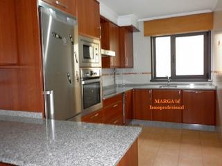 Location Appartement à A Gándara. Amueblado en alto castaño