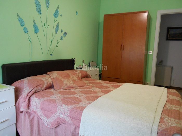 Foto 4d07d1c5-6870-43d9-8321-3513bcd53808. Xalet amb xemeneia calefacció aparcament a A Gándara Narón