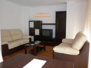 Miete Etagenwohnung in Centro. Amueblado y seminuevo en esteiro
