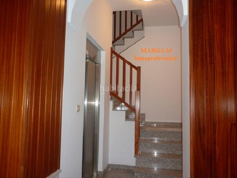 Foto 6701144d-56c3-4463-ba9d-c33d78d71dd4. Rent flat with heating in Centro Ferrol