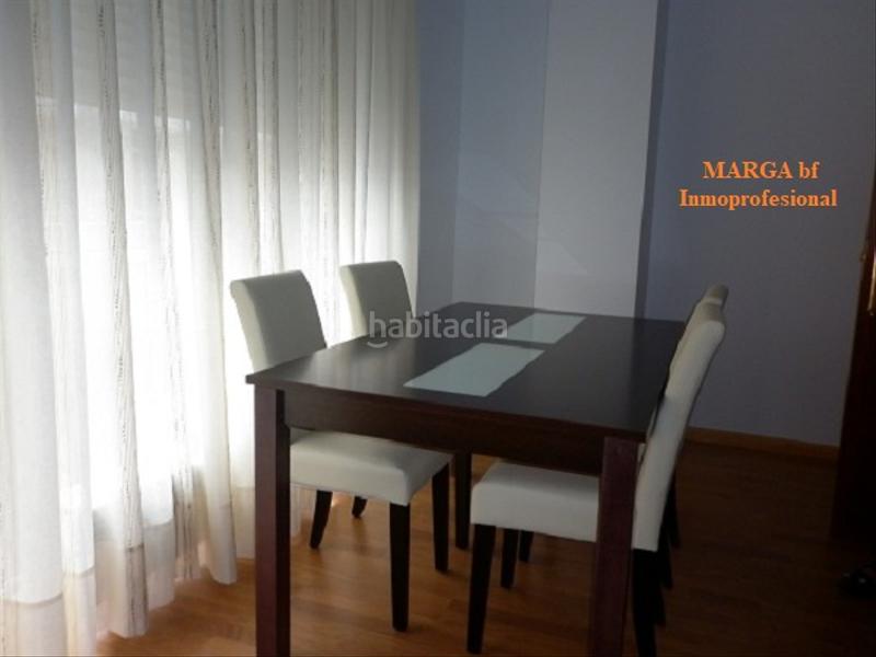 Foto ebe8236b-5bf8-413b-af26-2e4e52b9a708. Rent flat with heating in Centro Ferrol