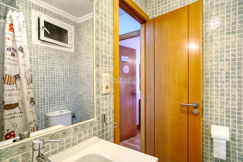 Foto 01120352-f31b-4a71-9c1d-43bf39ec2238. Appartement dans rúa violetas 17 dans Someso - Matogrande Coruña (A)