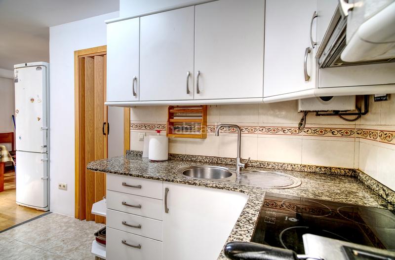 Foto e842429e-6f25-4868-bad1-ee33603a8dd8. Appartement dans rúa violetas 17 dans Someso - Matogrande Coruña (A)