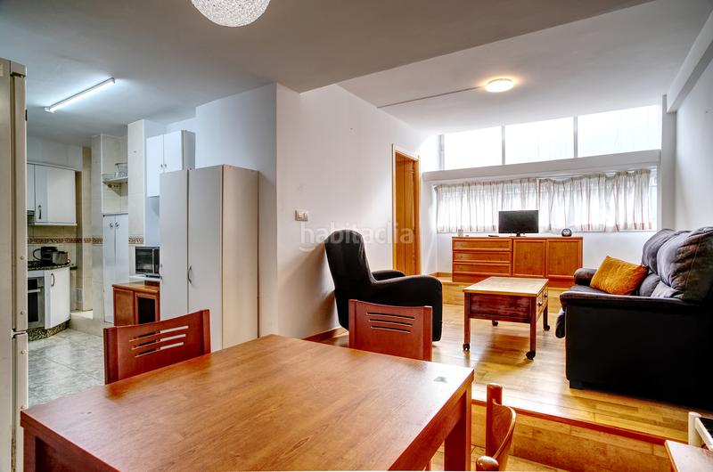 Foto a86bd67d-7fcc-4f56-8489-e403286af057. Flat in rúa violetas 17 in Someso - Matogrande Coruña (A)