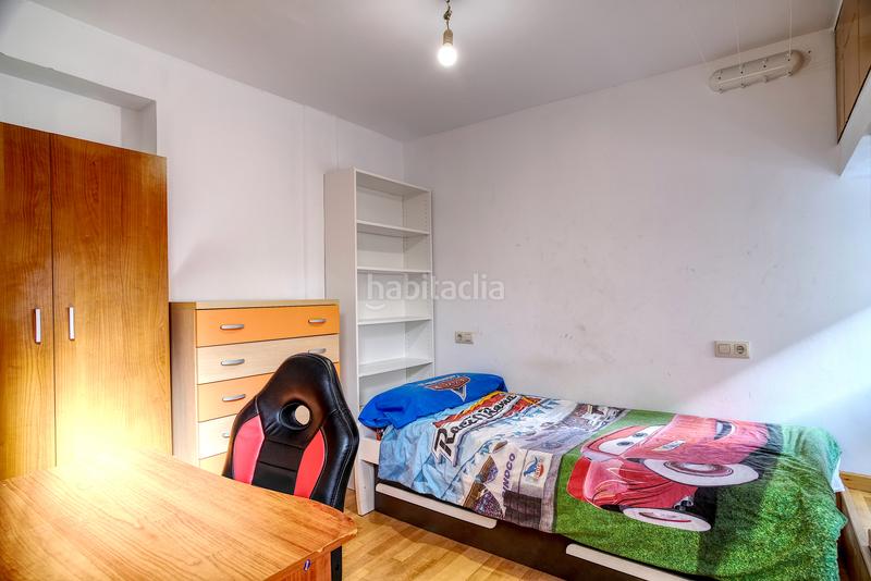 Foto b665efe6-40b3-4b83-b836-160cdc81233f. Flat in rúa violetas 17 in Someso - Matogrande Coruña (A)